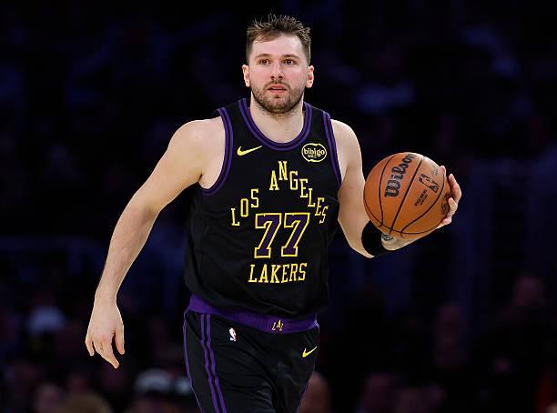 炸金花下载-东契奇仅用时18分钟便取得三双,创造湖人队史最快纪录