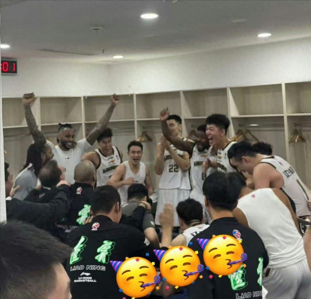 炸金花游戏下载-比杨鸣强!辽篮三连胜,乌戈只用两招,奇兵单场17分,无需赵继伟